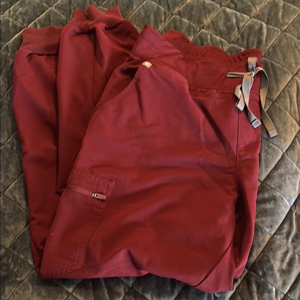 FIGS XL Burgundy Jogger Scrub Pants